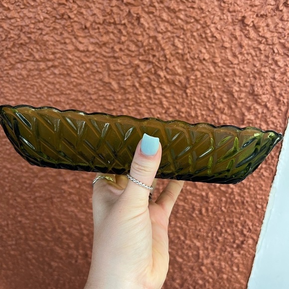 Vintage Avocado Green Rectangle Dish by Indiana Glass Basket Weave Pattern - Picture 2 of 8